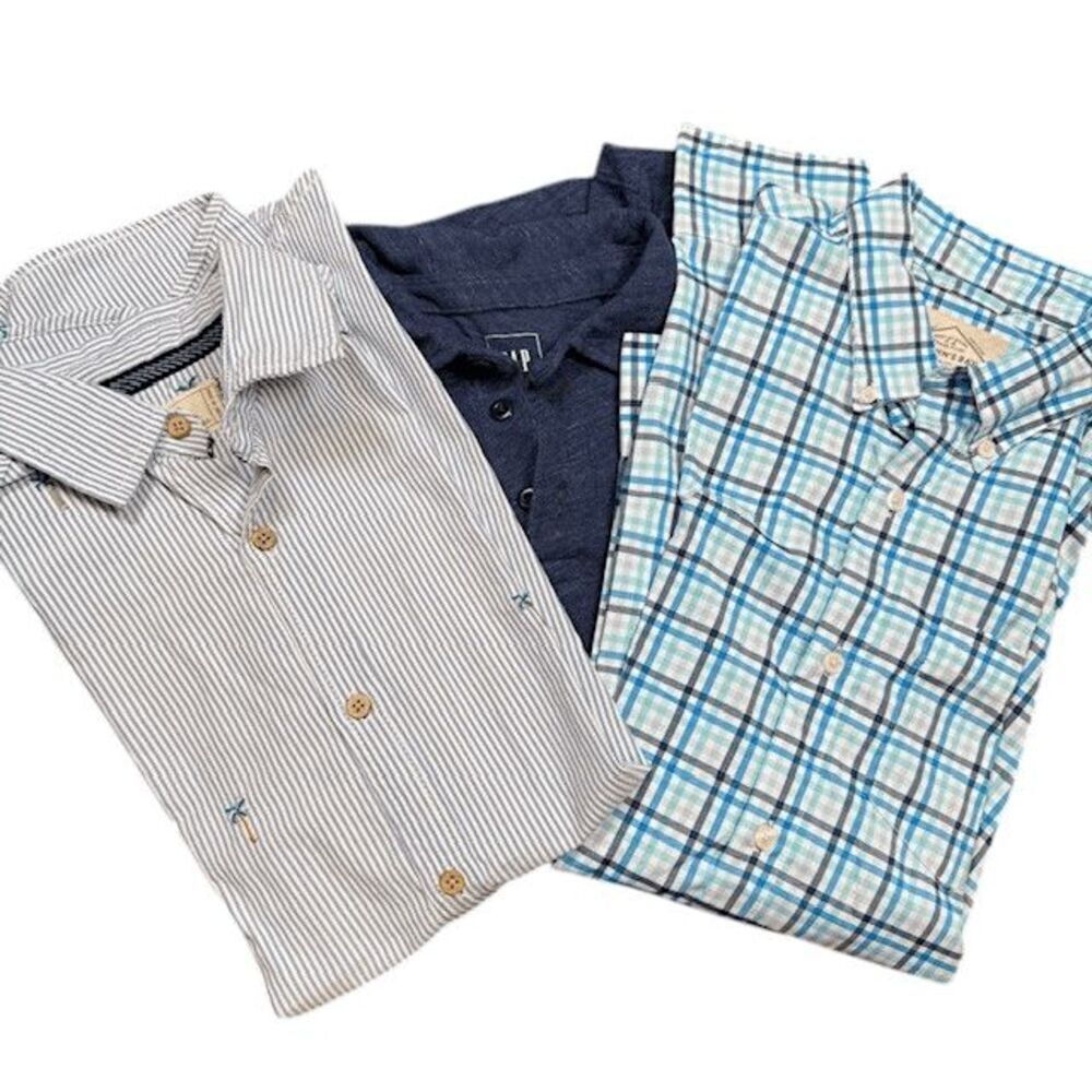Bundle of 3 Men's Shirts - Gap, Free Planet,‎ St. John's Bay Size Small